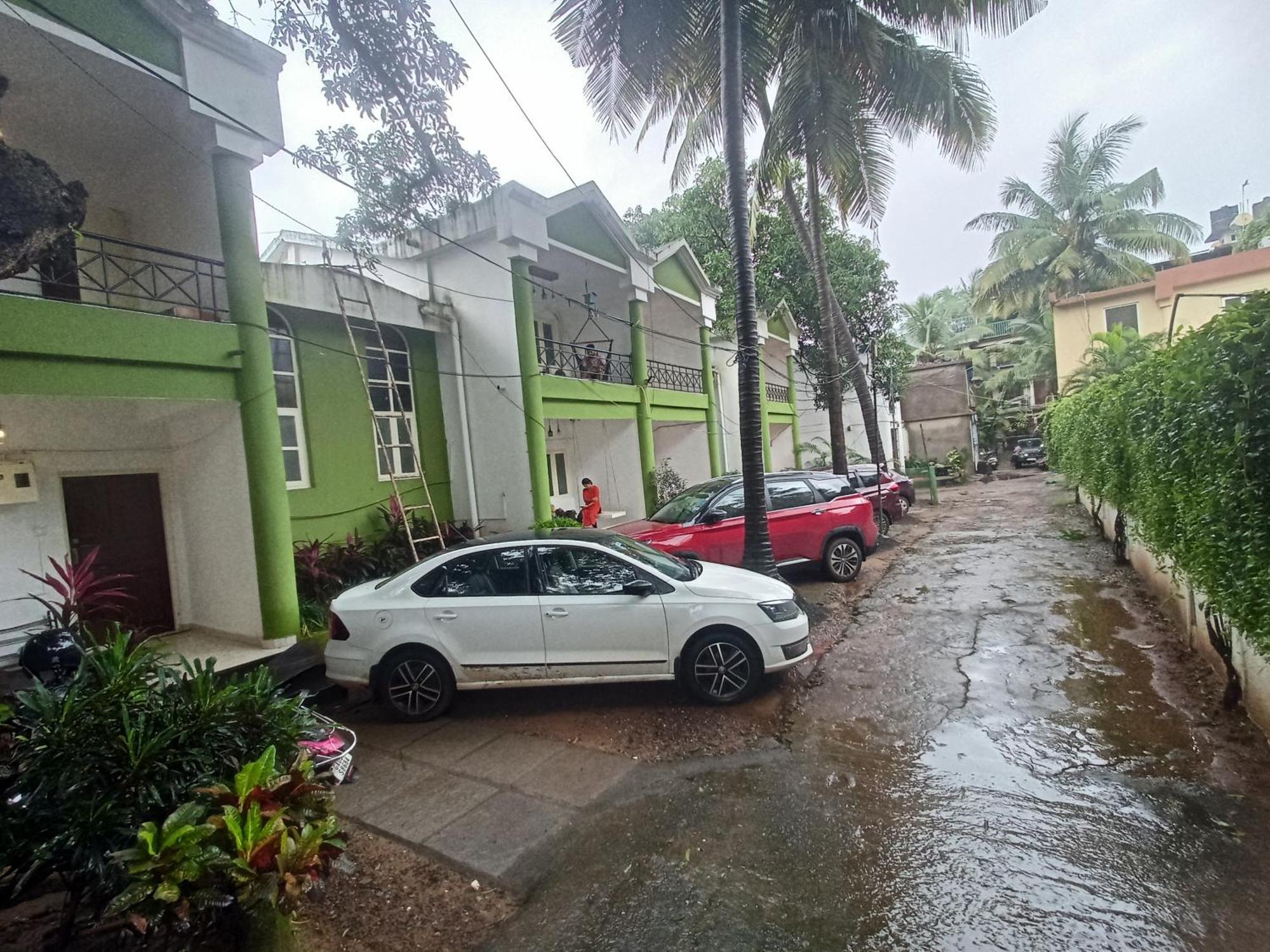 Goa Suites Holiday Home Calangute Zewnętrze zdjęcie